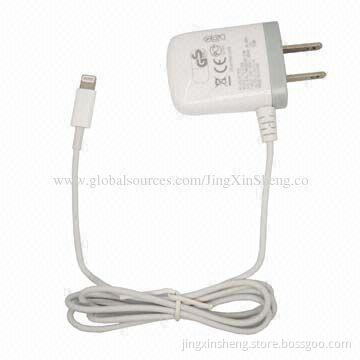 USB Travel Chargers, 100 to 240V Input, 5V 500mah Output Voltage